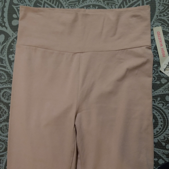 Charlotte Russe Light Pink High Waisted Leggings - Picture 5 of 7